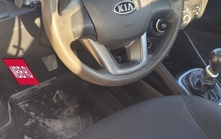 KIA Rio III рестайлинг, 2012 год, 600 000 рублей, 6 фотография