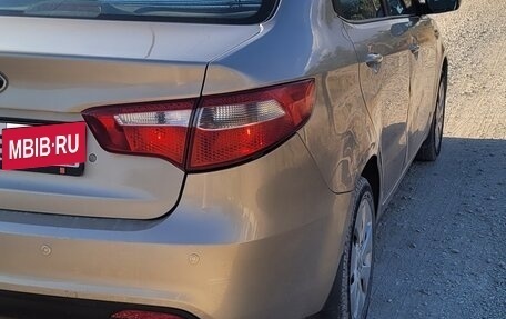 KIA Rio III рестайлинг, 2012 год, 600 000 рублей, 4 фотография