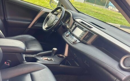 Toyota RAV4, 2014 год, 2 395 000 рублей, 12 фотография