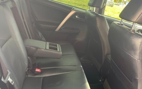 Toyota RAV4, 2014 год, 2 395 000 рублей, 14 фотография