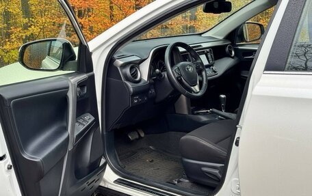 Toyota RAV4, 2016 год, 2 345 000 рублей, 7 фотография