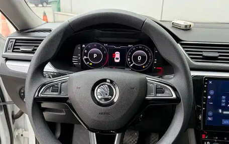 Skoda Superb III рестайлинг, 2022 год, 2 200 069 рублей, 9 фотография