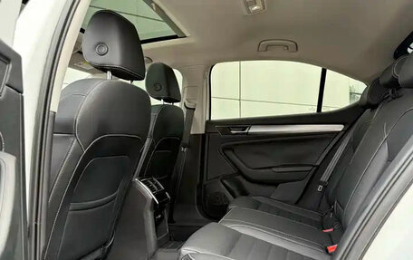 Skoda Superb III рестайлинг, 2022 год, 2 200 069 рублей, 12 фотография