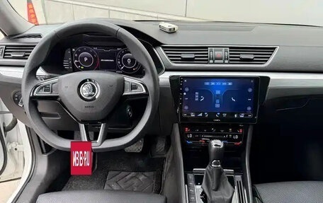 Skoda Superb III рестайлинг, 2022 год, 2 200 069 рублей, 8 фотография