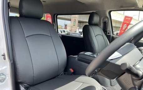 Toyota HiAce H200, 2025 год, 5 000 000 рублей, 24 фотография