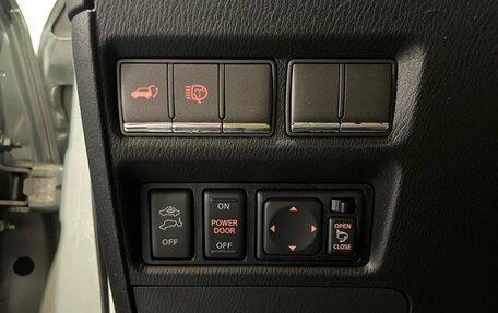 Nissan Patrol, 2011 год, 1 700 000 рублей, 31 фотография