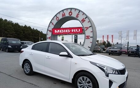 KIA Rio IV, 2021 год, 1 638 000 рублей, 1 фотография