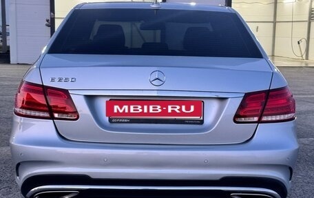 Mercedes-Benz E-Класс, 2015 год, 2 350 000 рублей, 7 фотография