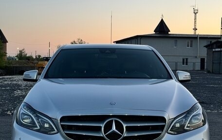 Mercedes-Benz E-Класс, 2015 год, 2 350 000 рублей, 2 фотография