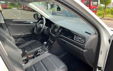 Volkswagen T-Roc I, 2021 год, 1 780 000 рублей, 11 фотография