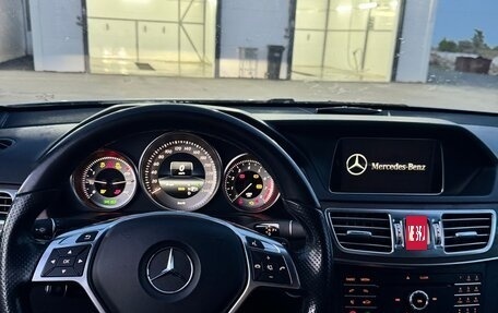 Mercedes-Benz E-Класс, 2015 год, 2 350 000 рублей, 8 фотография