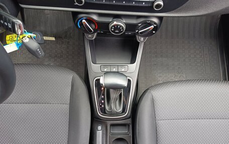 KIA Rio IV, 2021 год, 1 638 000 рублей, 20 фотография