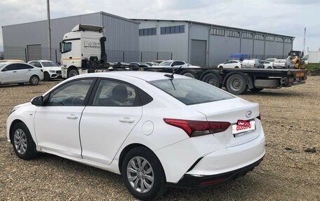 Hyundai Solaris II рестайлинг, 2021 год, 1 300 000 рублей, 5 фотография