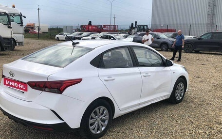 Hyundai Solaris II рестайлинг, 2021 год, 1 300 000 рублей, 6 фотография