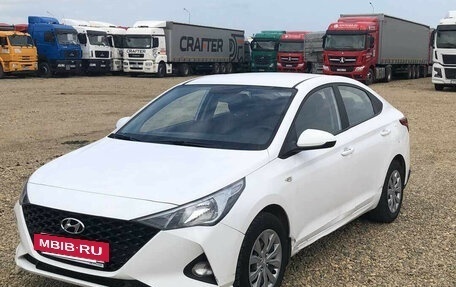 Hyundai Solaris II рестайлинг, 2021 год, 1 300 000 рублей, 3 фотография