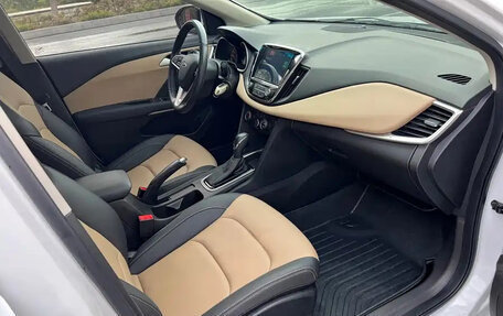 Chevrolet Monza, 2021 год, 1 030 000 рублей, 12 фотография