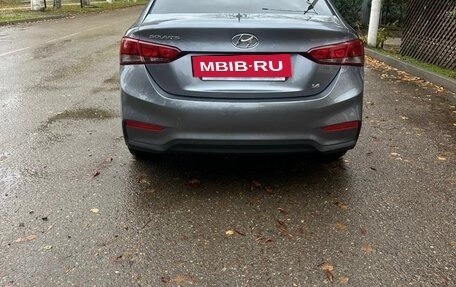 Hyundai Solaris II рестайлинг, 2017 год, 1 400 000 рублей, 2 фотография