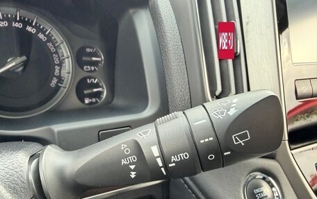 Toyota Land Cruiser 200, 2018 год, 6 250 000 рублей, 20 фотография