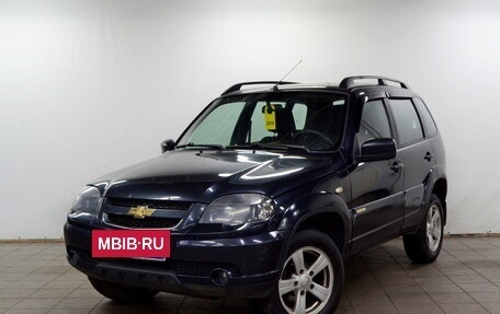 Chevrolet Niva I рестайлинг, 2017 год, 550 000 рублей, 2 фотография