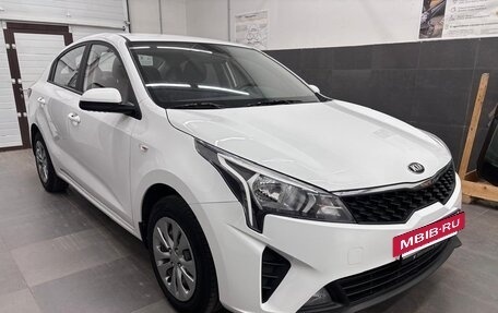 KIA Rio IV, 2021 год, 1 550 000 рублей, 3 фотография