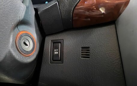 Toyota Avensis III рестайлинг, 2005 год, 699 000 рублей, 17 фотография