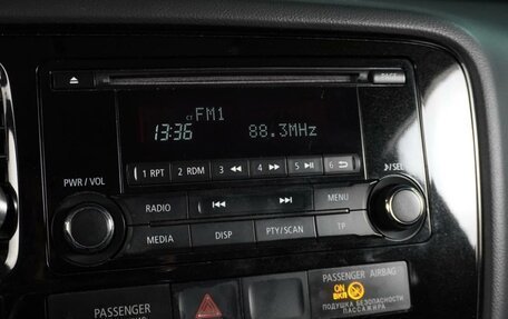 Mitsubishi Outlander III рестайлинг 3, 2013 год, 1 420 000 рублей, 17 фотография