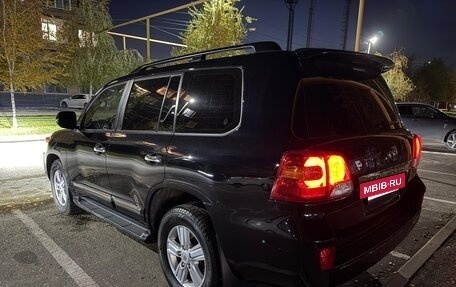 Toyota Land Cruiser 200, 2014 год, 4 500 000 рублей, 9 фотография