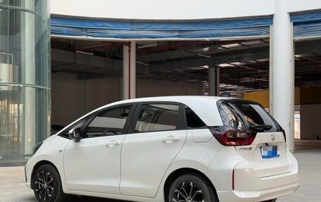 Honda Fit, 2022 год, 1 040 000 рублей, 2 фотография