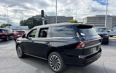 Lincoln Navigator, 2025 год, 16 500 000 рублей, 4 фотография