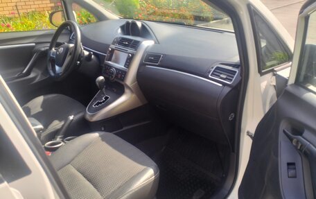 Toyota Verso I, 2013 год, 1 280 000 рублей, 6 фотография