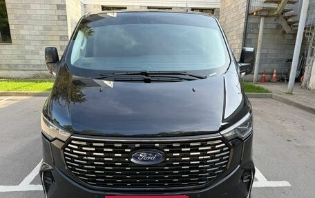 Ford Tourneo Custom I рестайлинг, 2023 год, 3 800 000 рублей, 3 фотография