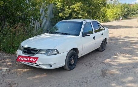 Daewoo Nexia I рестайлинг, 2012 год, 200 000 рублей, 3 фотография