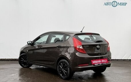 Hyundai Solaris II рестайлинг, 2015 год, 990 000 рублей, 7 фотография