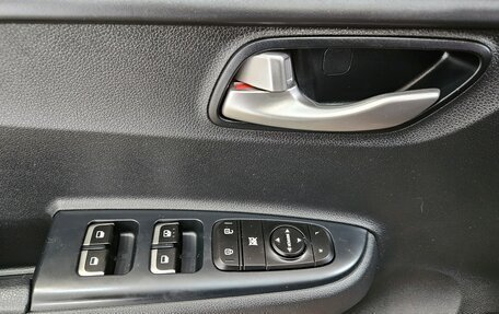 KIA Rio IV, 2019 год, 1 359 000 рублей, 17 фотография