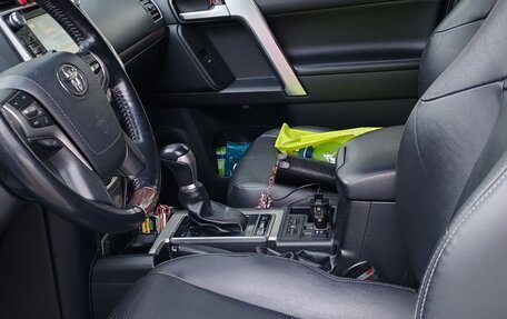 Toyota Land Cruiser Prado 150 рестайлинг 2, 2018 год, 6 390 000 рублей, 5 фотография