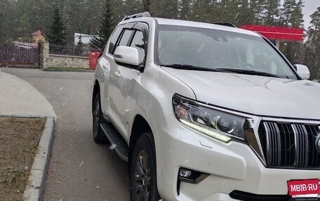 Toyota Land Cruiser Prado 150 рестайлинг 2, 2018 год, 6 390 000 рублей, 3 фотография