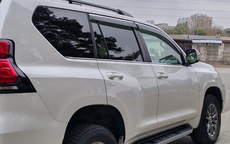 Toyota Land Cruiser Prado 150 рестайлинг 2, 2018 год, 6 390 000 рублей, 11 фотография
