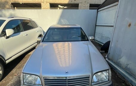 Mercedes-Benz S-Класс, 1996 год, 500 000 рублей, 1 фотография