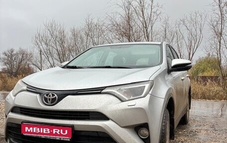 Toyota RAV4, 2019 год, 2 350 000 рублей, 1 фотография