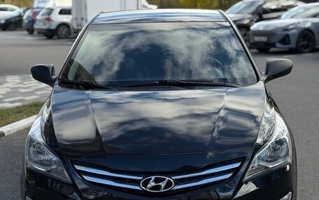 Hyundai Solaris II рестайлинг, 2014 год, 717 000 рублей, 2 фотография