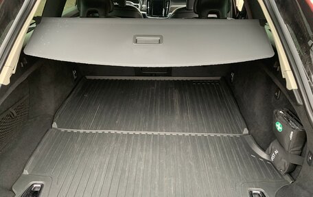 Volvo V90 Cross Country I рестайлинг, 2019 год, 3 680 000 рублей, 16 фотография