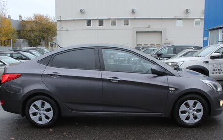 Hyundai Solaris II рестайлинг, 2015 год, 820 000 рублей, 6 фотография