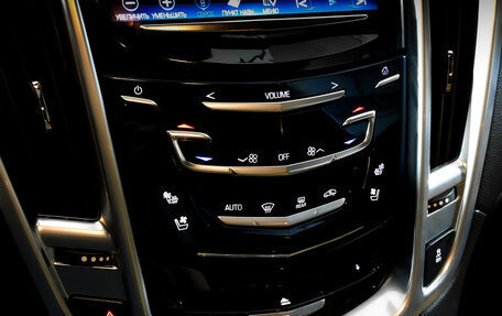 Cadillac SRX II рестайлинг, 2014 год, 1 300 000 рублей, 26 фотография