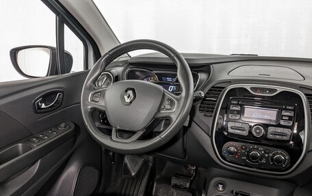 Renault Kaptur I рестайлинг, 2016 год, 1 250 000 рублей, 27 фотография