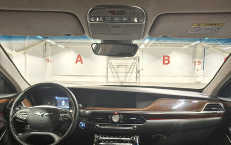 Genesis G90 I рестайлинг, 2017 год, 2 328 000 рублей, 14 фотография