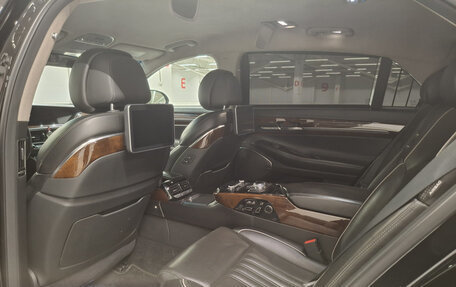 Genesis G90 I рестайлинг, 2017 год, 2 328 000 рублей, 12 фотография