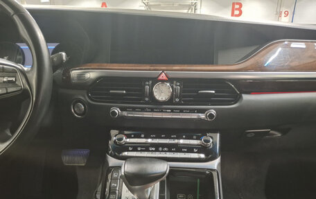 Genesis G90 I рестайлинг, 2017 год, 2 328 000 рублей, 15 фотография