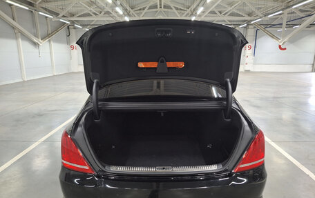 Genesis G90 I рестайлинг, 2017 год, 2 328 000 рублей, 10 фотография