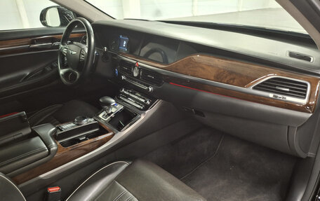 Genesis G90 I рестайлинг, 2017 год, 2 328 000 рублей, 11 фотография