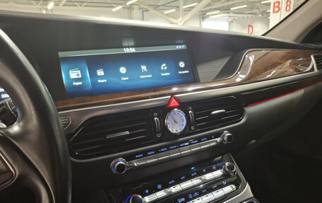 Genesis G90 I рестайлинг, 2017 год, 2 328 000 рублей, 20 фотография